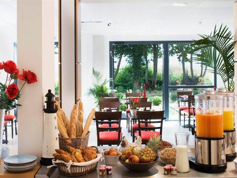 Oceania Rennes 4*